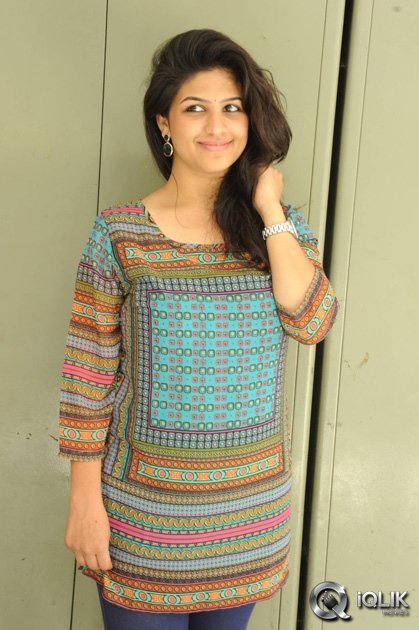 Supriya-Aysola-at-Bhoo-Movie-Success-Meet